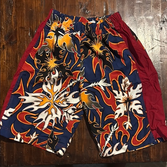 MISS TEE V US EUC BOYS SWIM BATHING SUIT SHORTS SUMMER BEACH POOL CASUAL SZ 10 - Picture 3 of 4